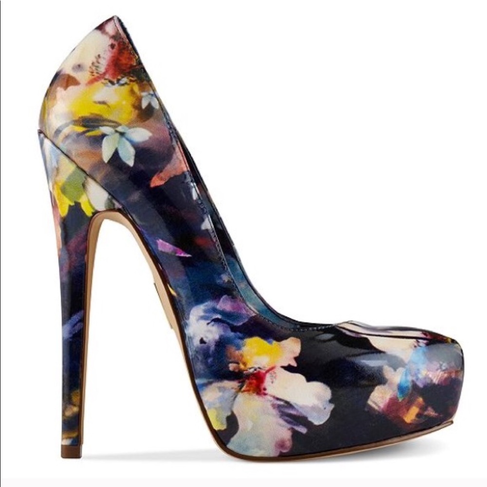 LAST DAY LAST PRICE! ! Truth Or Dare Pumps
